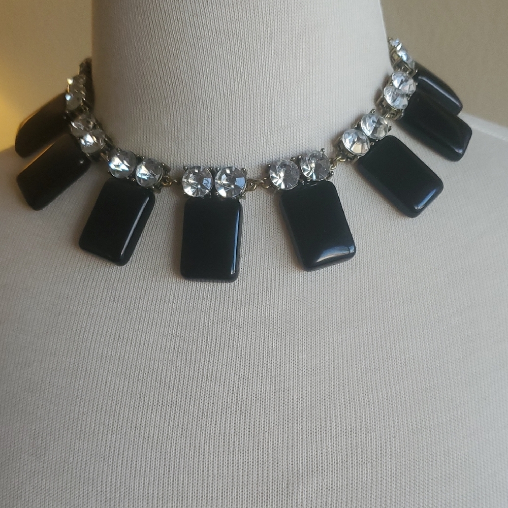 Jay Crew Elegant Black and Silver Necklace